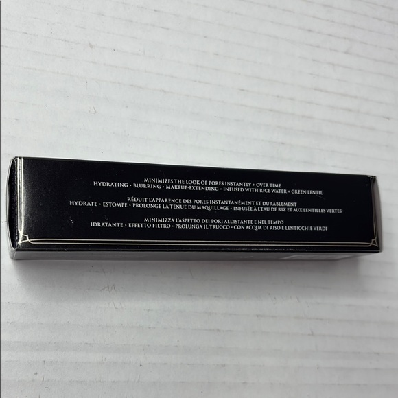 KVD BEAUTY Lock-It Pore-Refining Primer - Picture 8 of 10